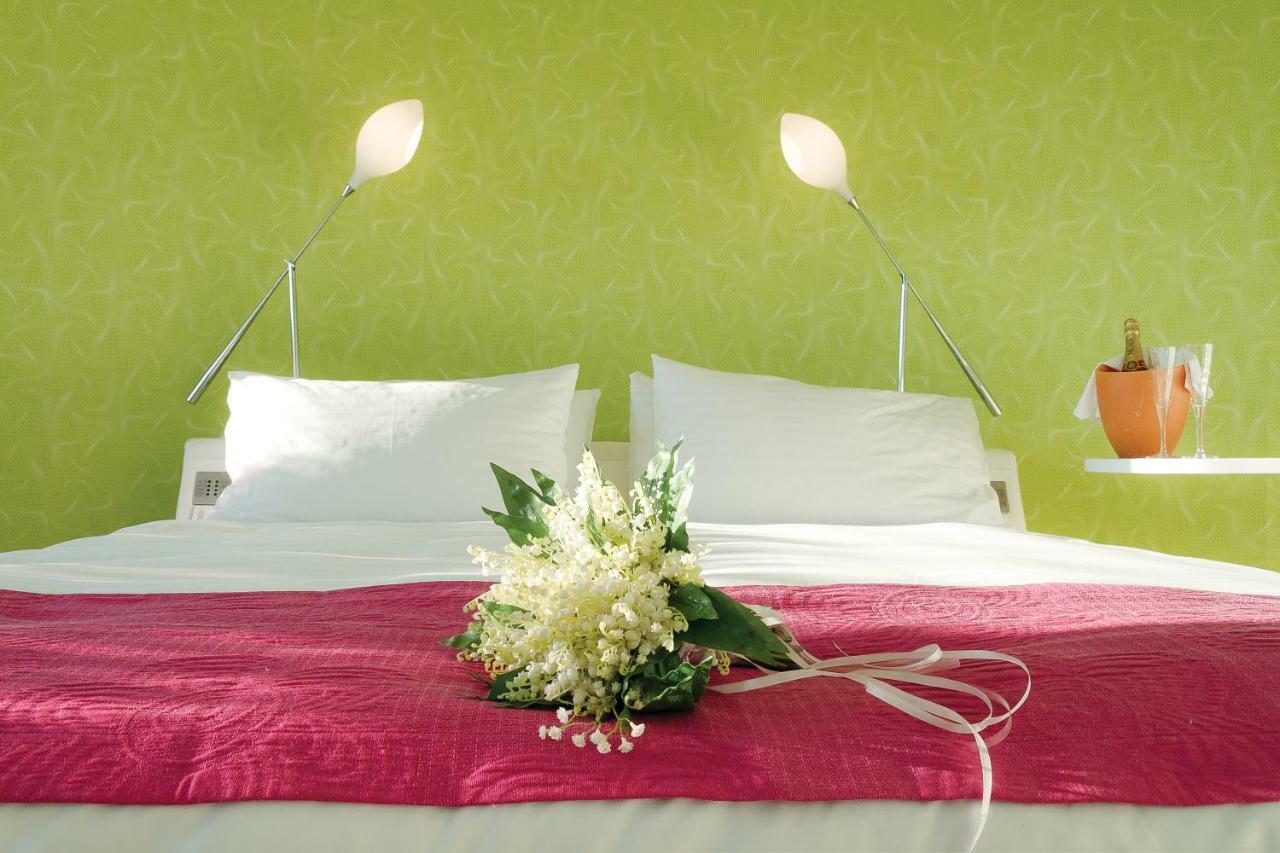 Semiramis Hotel Кифисия Екстериор снимка